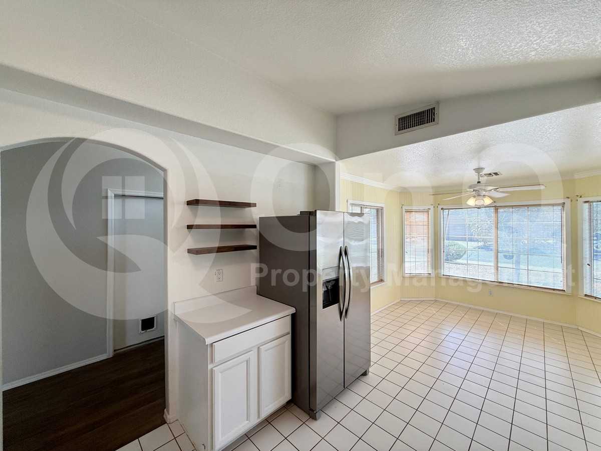 1243 S Pueblo Ct - Photo 4 of 20