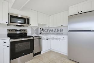 1019 Main St #B - Photo 1 of 1