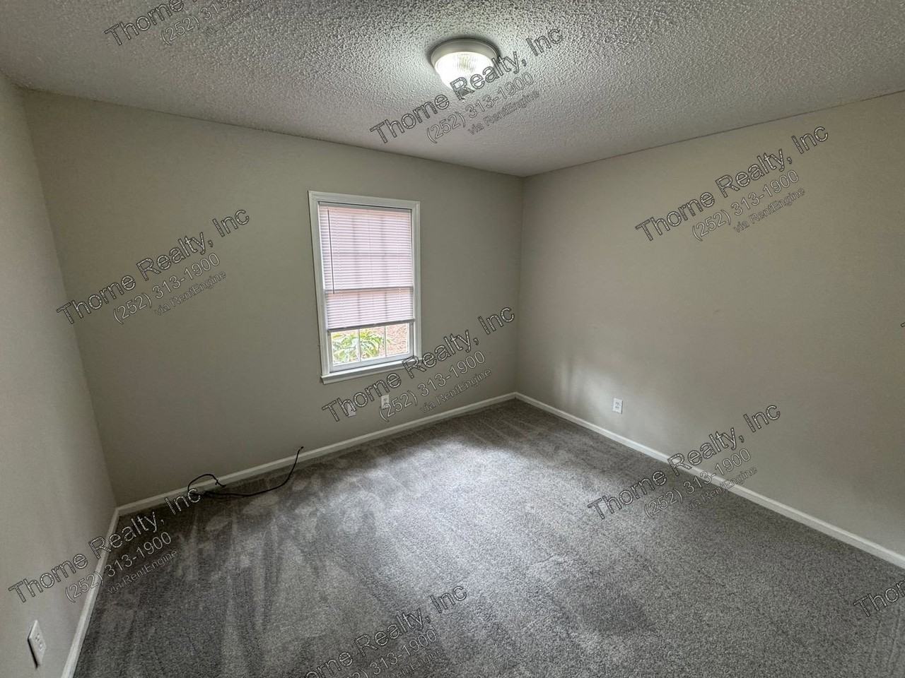 2255 Sherwood Ave - Photo 7 of 13