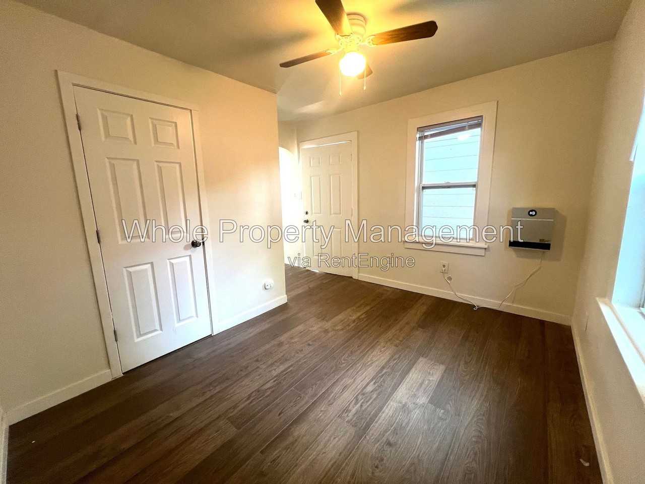 4205 S Lincoln St - Photo 5 of 15