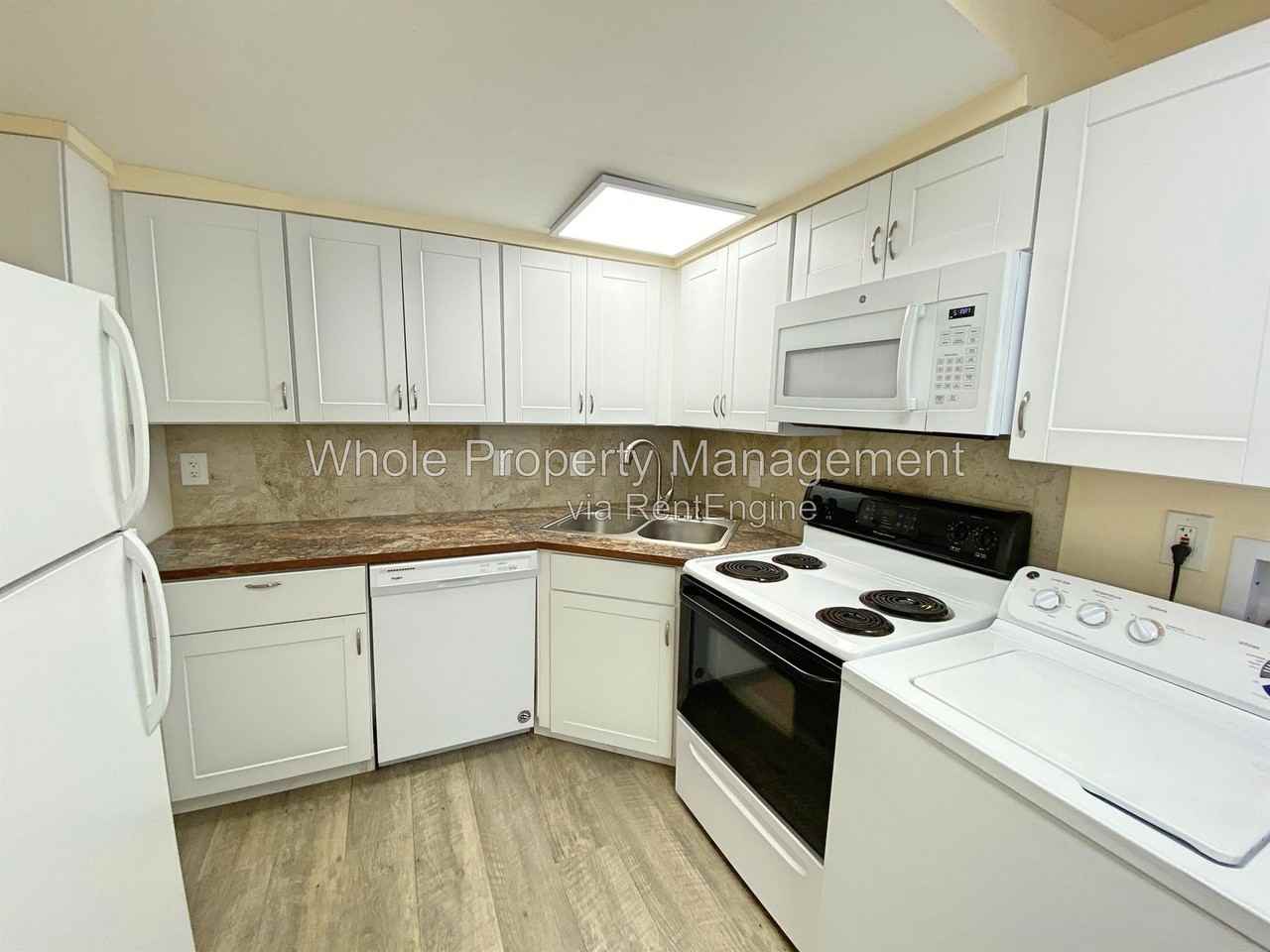4815 Flower Ct #1 - Photo 5 of 21
