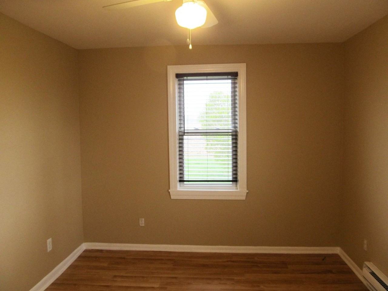 50980 Silver St - Photo 7 of 11