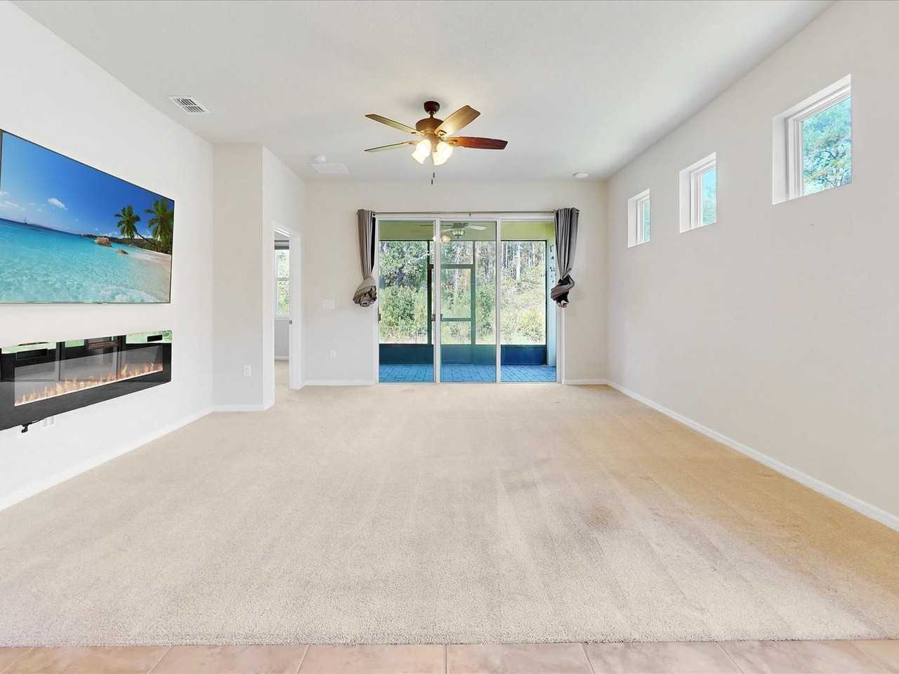 2542 Cliff Way - Photo 4 of 33