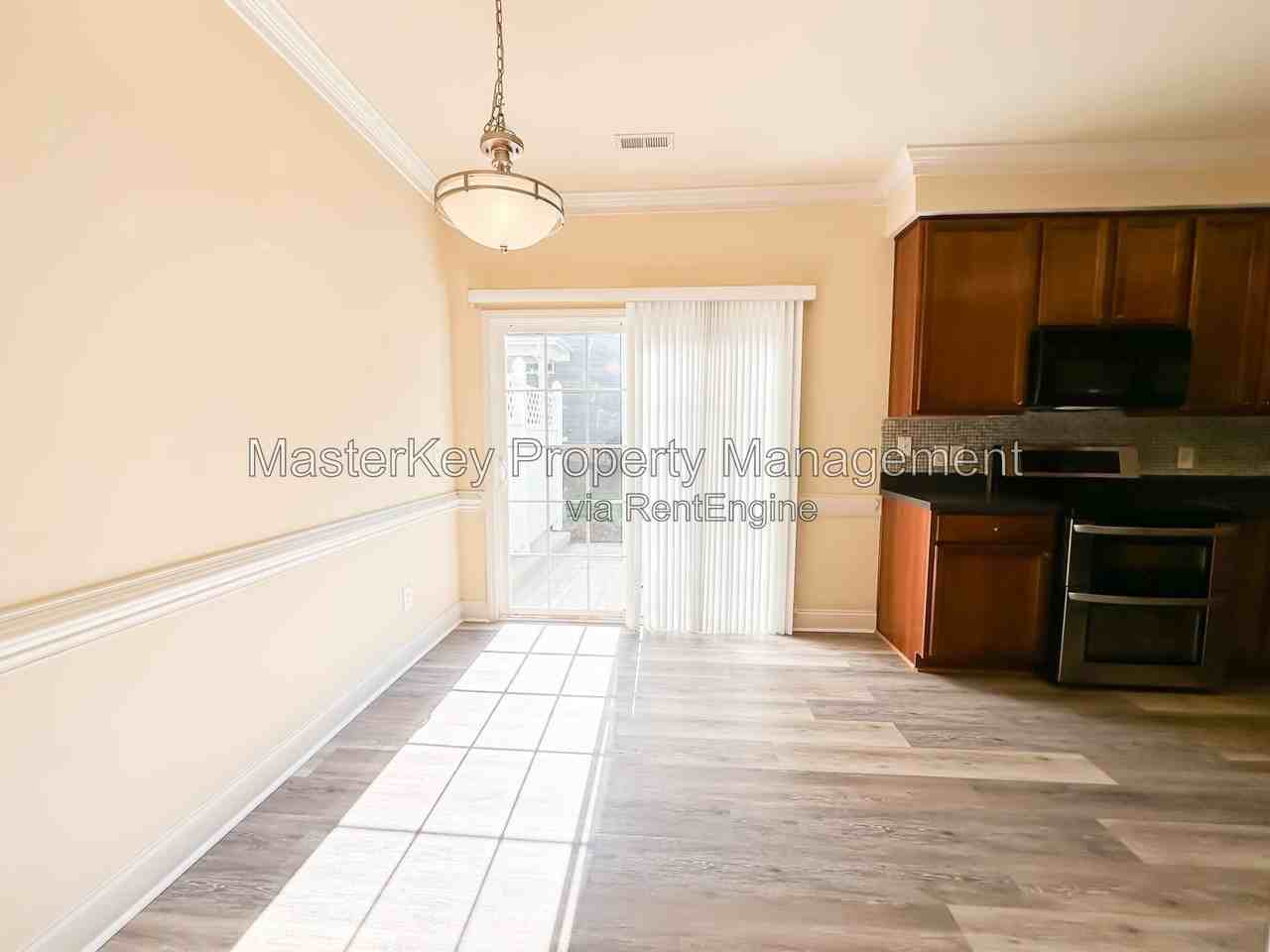 205 Old Grove Ln - Photo 6 of 17