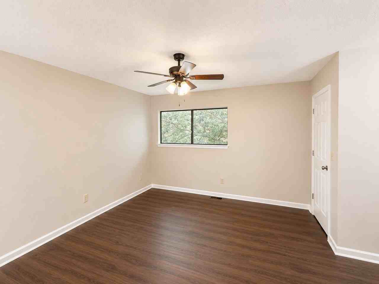 1161 Shadow Lake Cir #H - Photo 3 of 15
