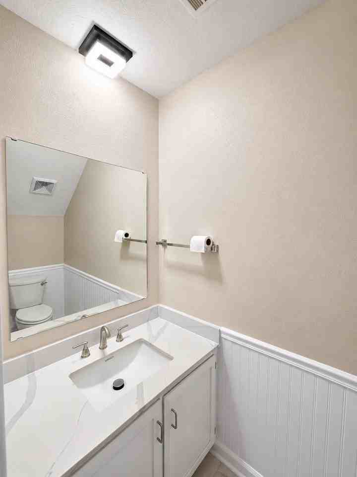 1161 Shadow Lake Cir #H - Photo 7 of 15