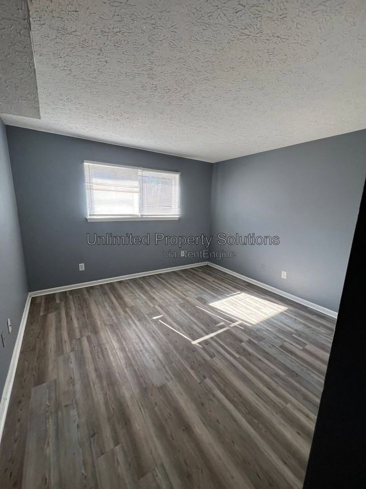 213 Sunn Aire Ct #A - Photo 6 of 12