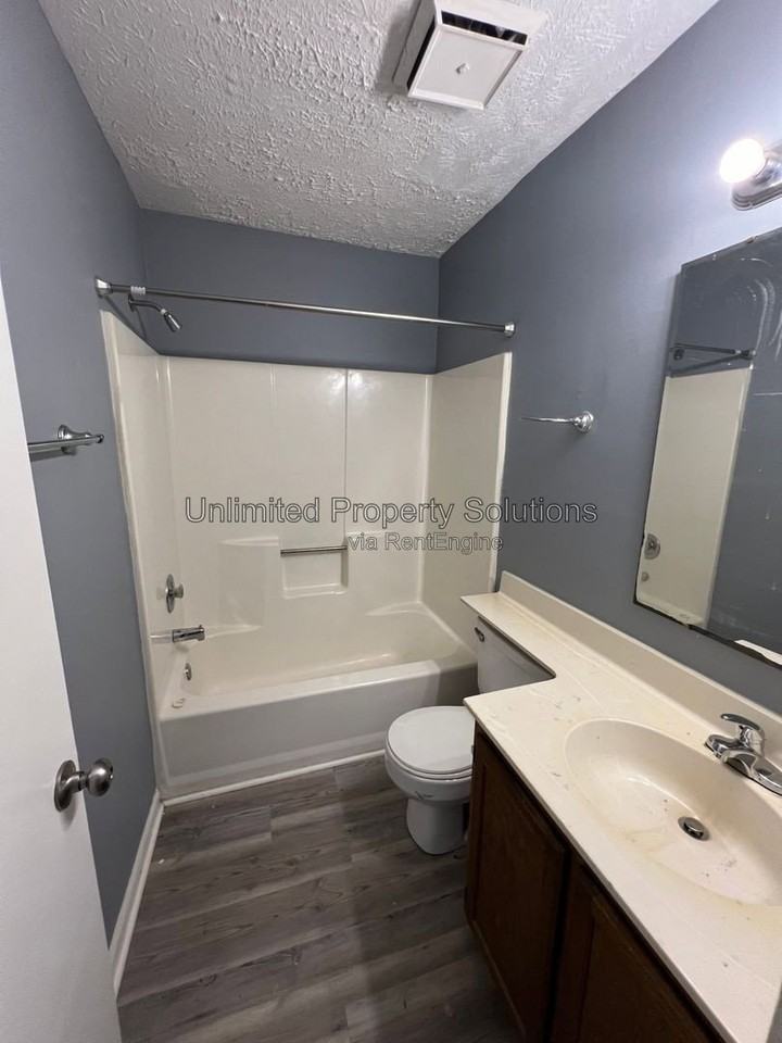 213 Sunn Aire Ct #A - Photo 7 of 12