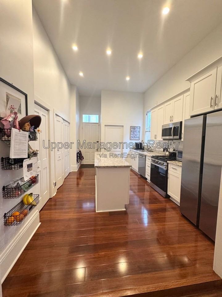 1662 Dufossat St #1662 - Photo 6 of 35