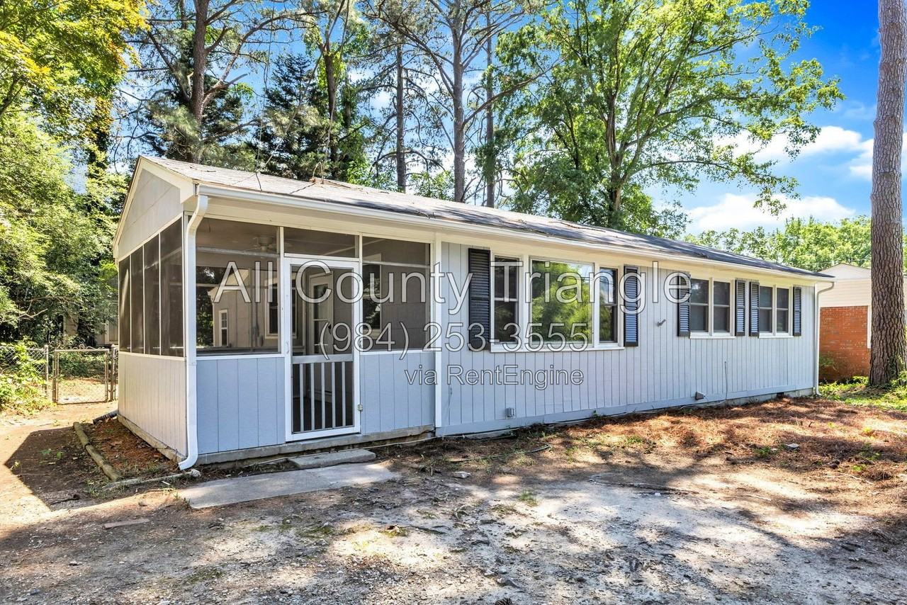 1617 Seminole Trl - Photo 4 of 37