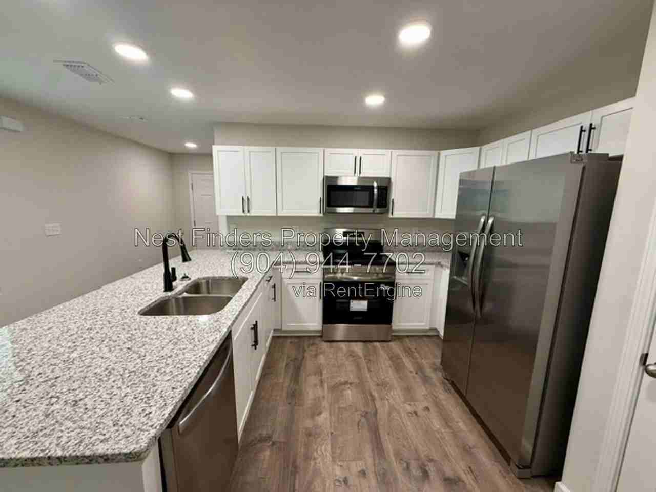 9091 India Ave - Photo 3 of 25
