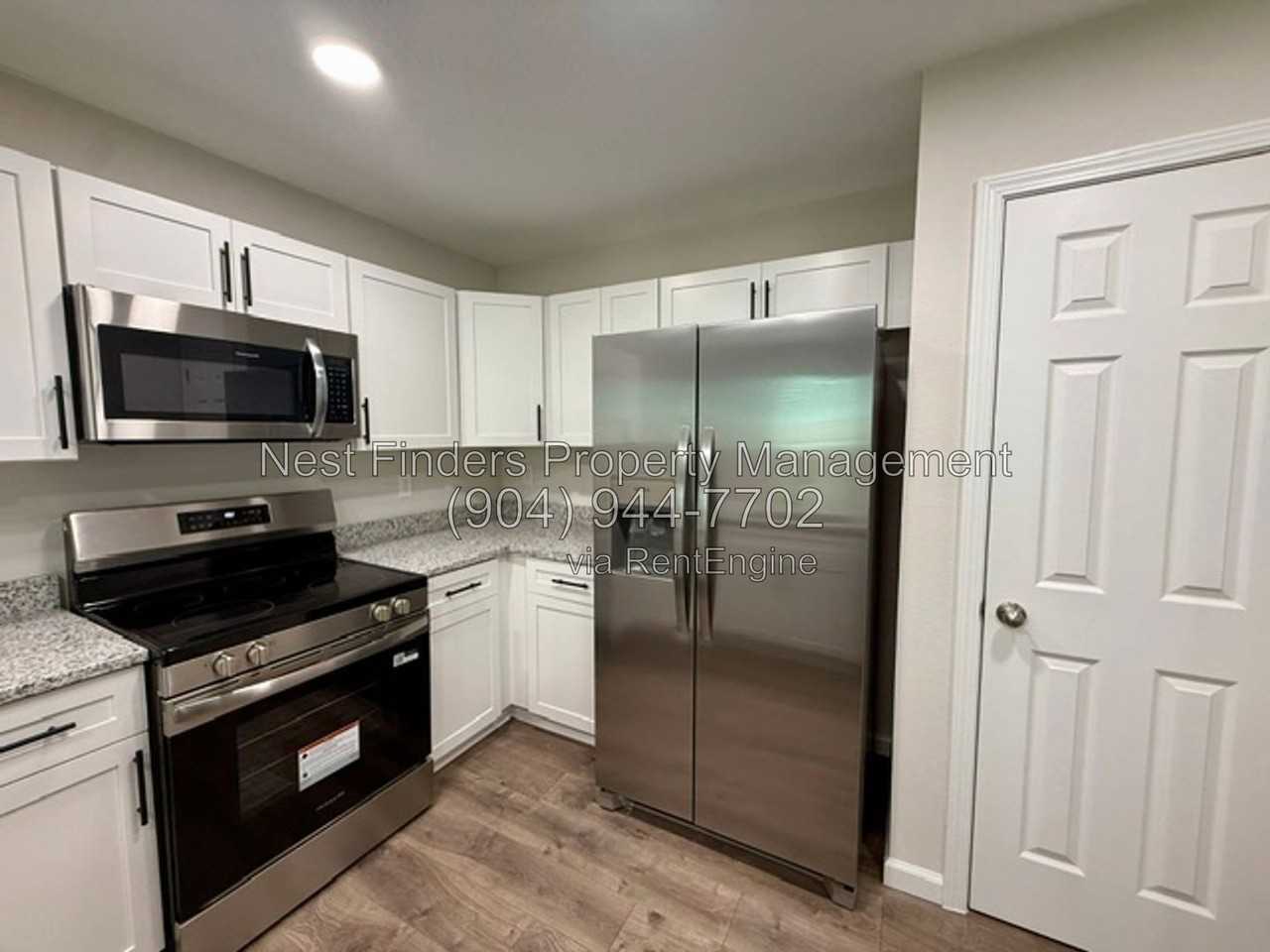 9091 India Ave - Photo 4 of 25