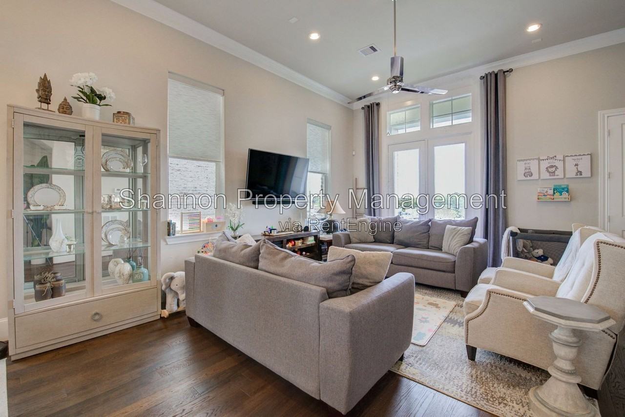 9664 Knight Rd - Photo 7 of 24
