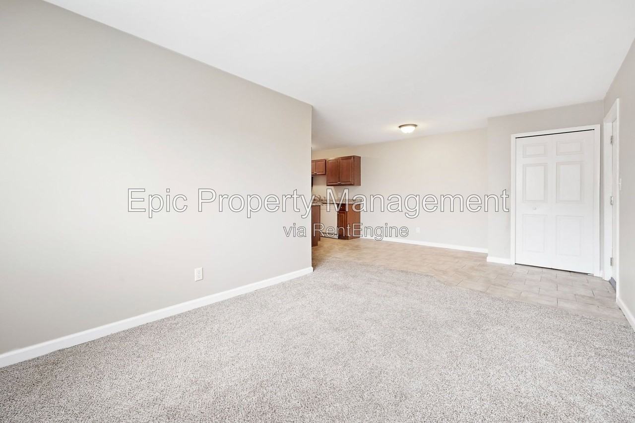 23210 Huron River Dr #12 - Photo 5 of 12