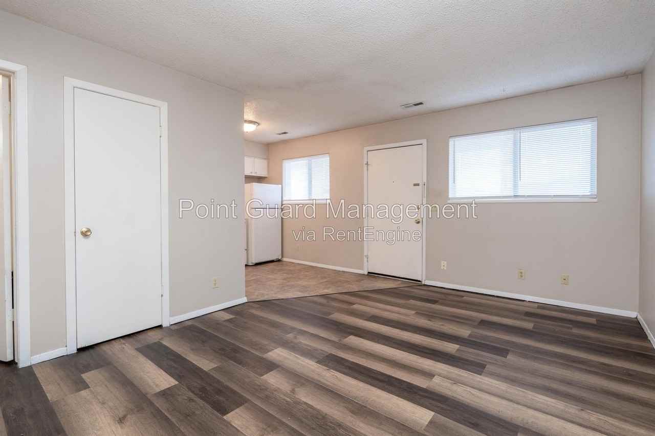 7335 W Newell St #7335B - Photo 3 of 21
