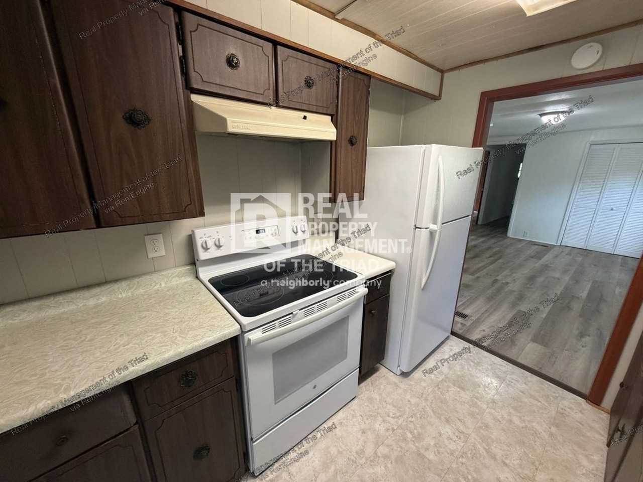 102 Horseshoe Bnd - Photo 7 of 20
