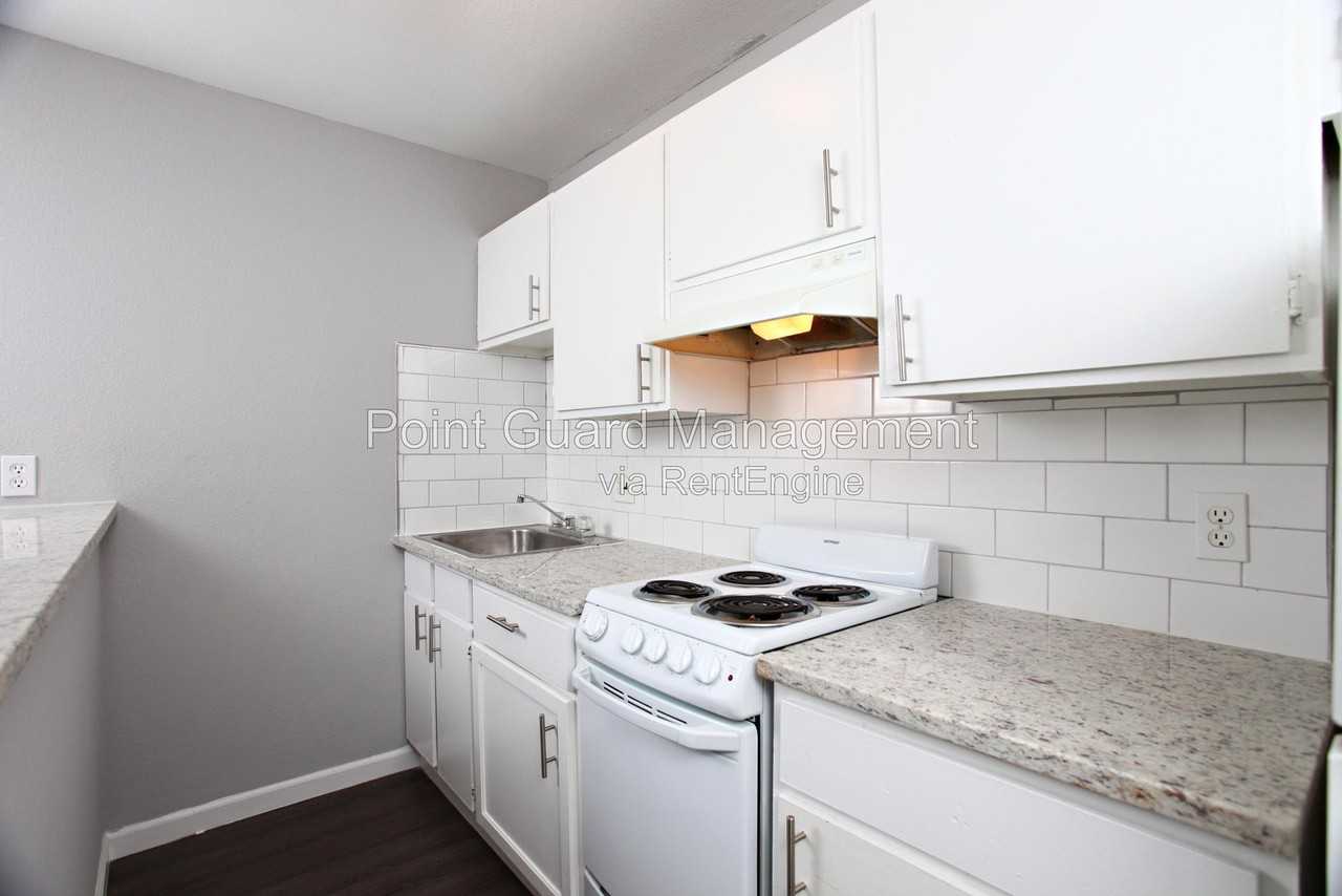 1212 S Longfellow St #208 - Photo 4 of 10