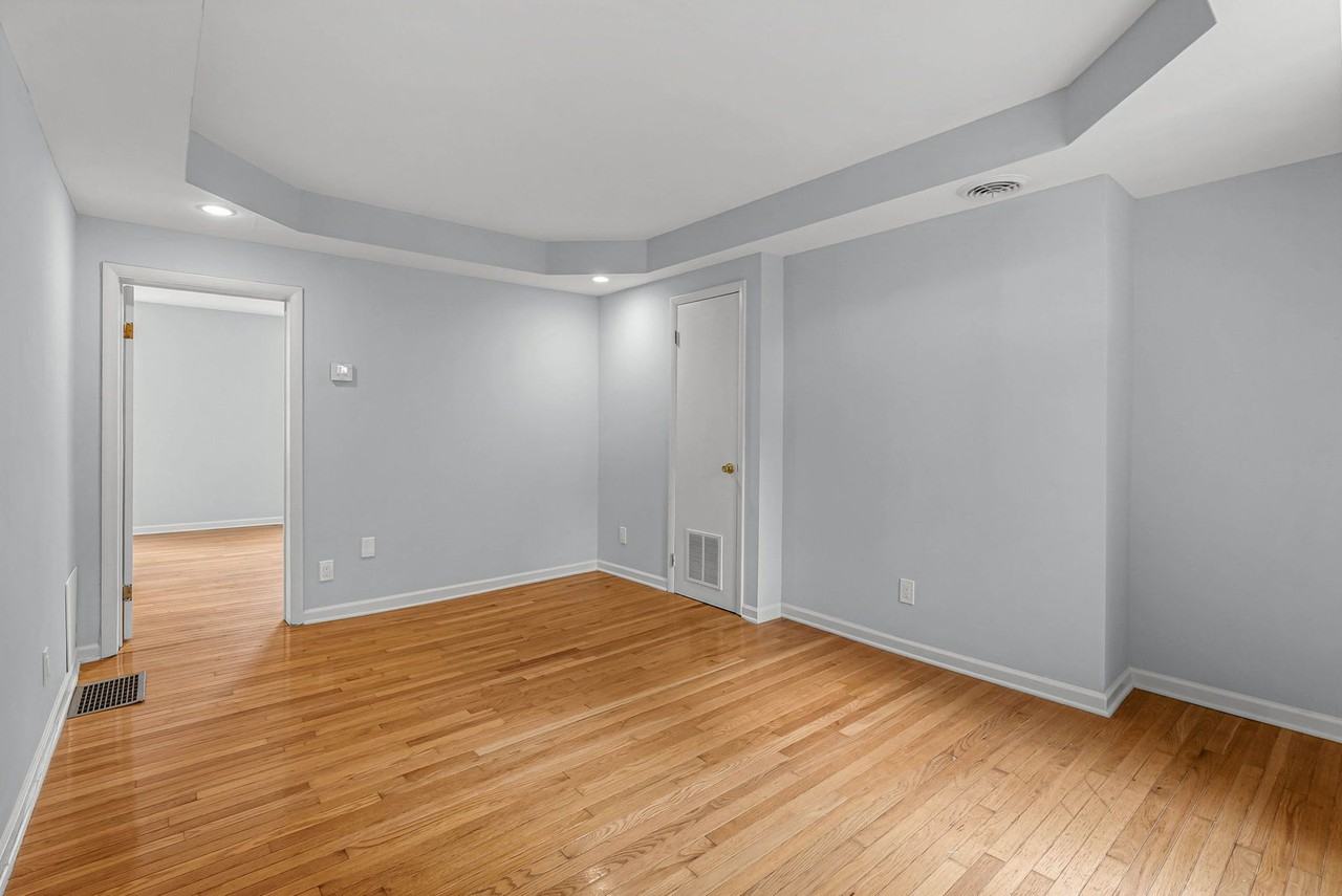 908 N 4th St #2 - Photo 5 of 11