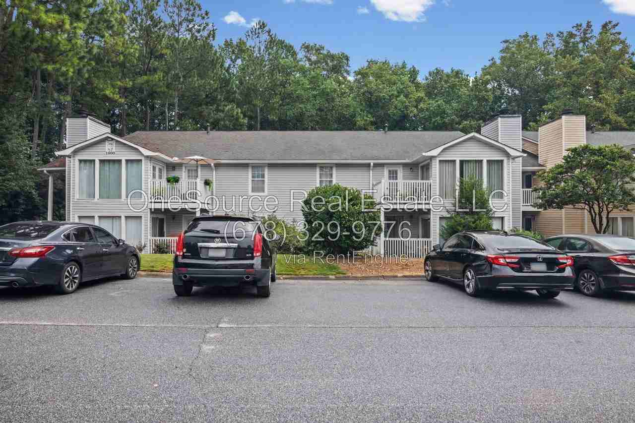 1806 Augusta Dr - Photo 5 of 41