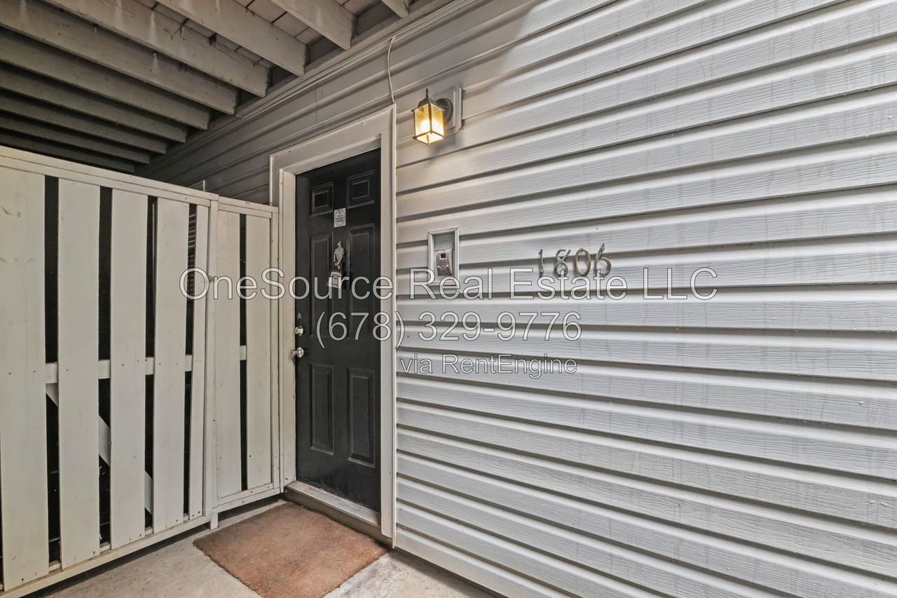 1806 Augusta Dr - Photo 7 of 41