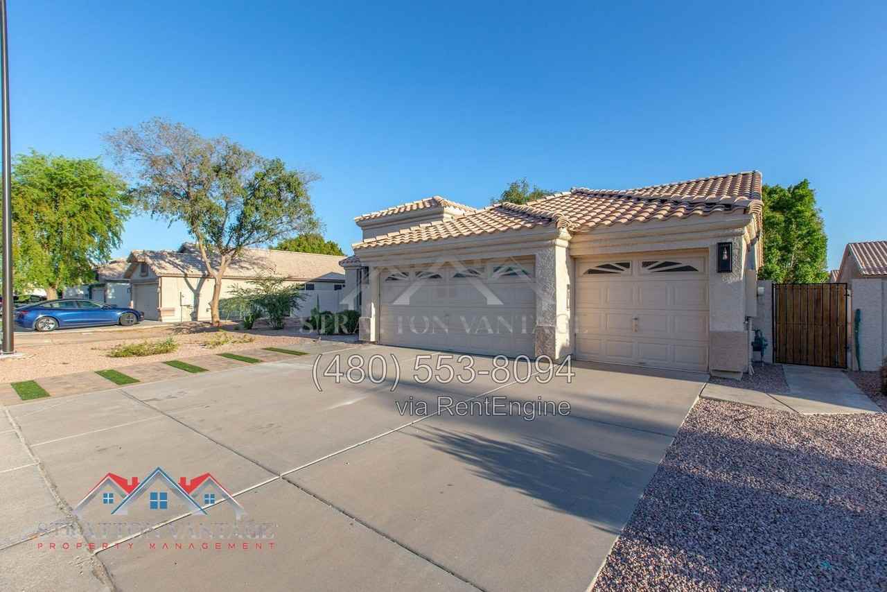 201 W Smoke Tree Rd - Photo 2 of 49