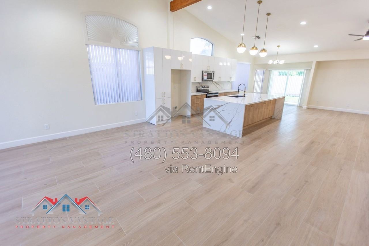 201 W Smoke Tree Rd - Photo 6 of 49