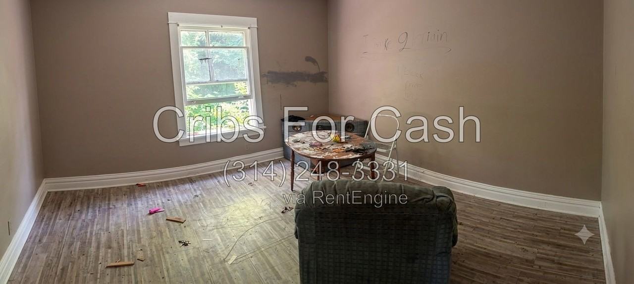 7014 Greenway Ave - Photo 2 of 10