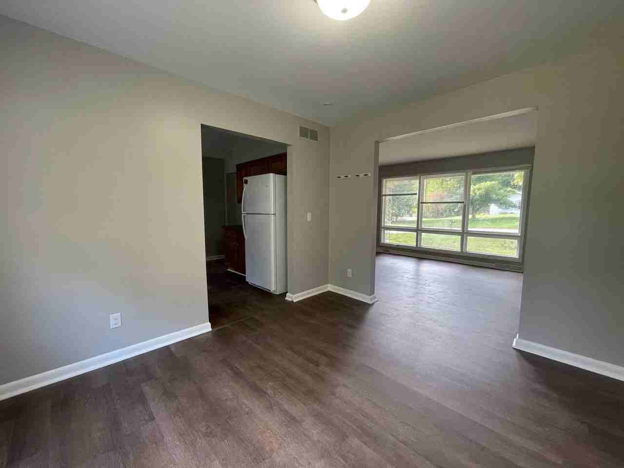 1200 Woodview Dr - Photo 7 of 20