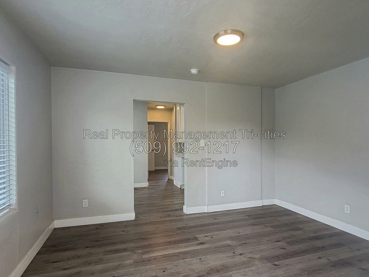 1311 W Shoshone St #C - Photo 2 of 8