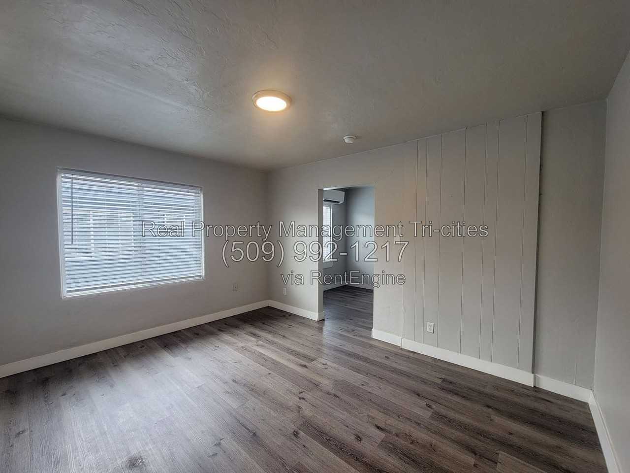 1311 W Shoshone St #C - Photo 3 of 8