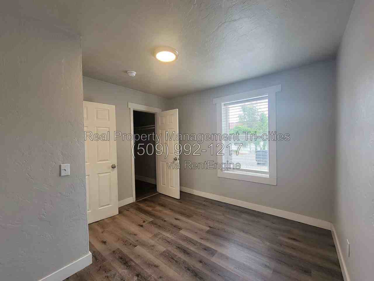 1311 W Shoshone St #C - Photo 6 of 8