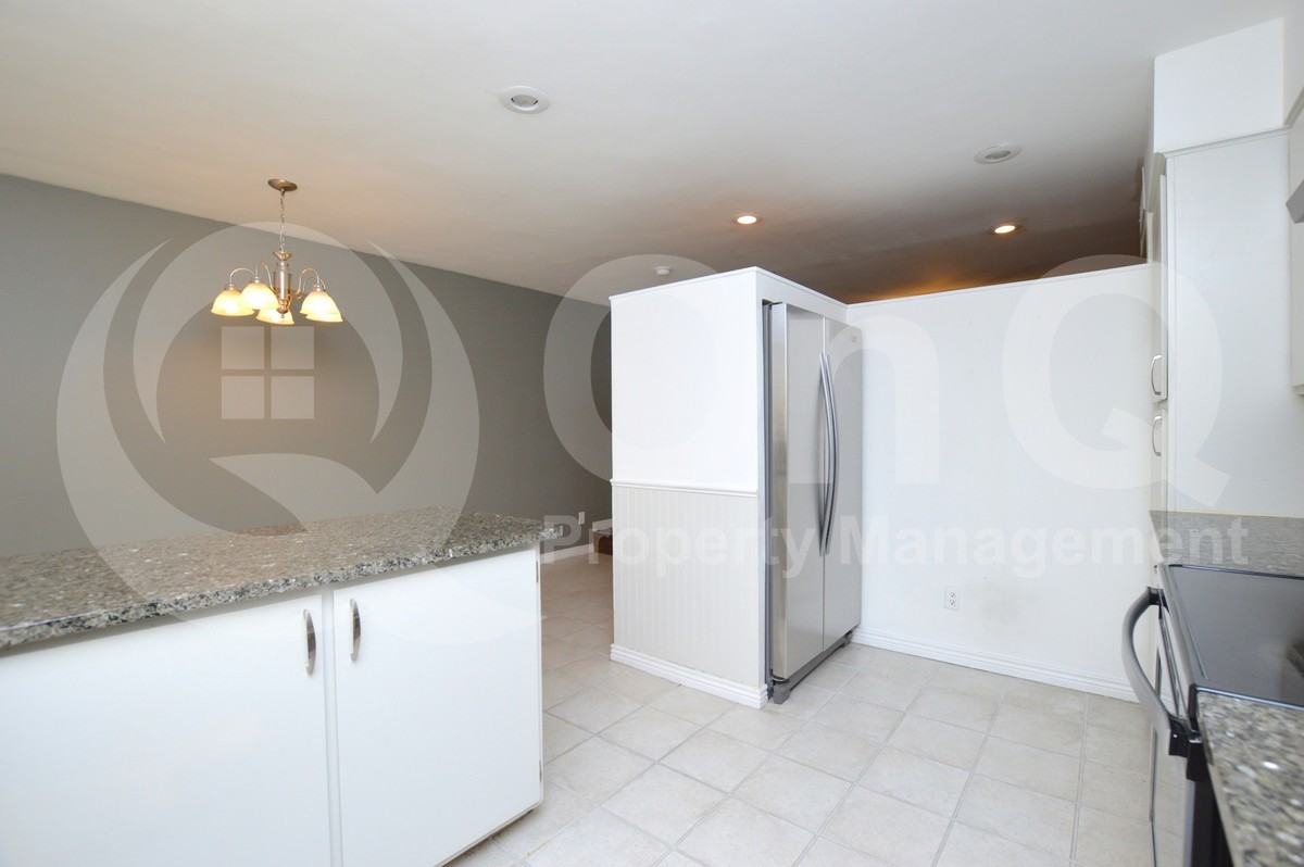 2331 W Carson Dr - Photo 5 of 19