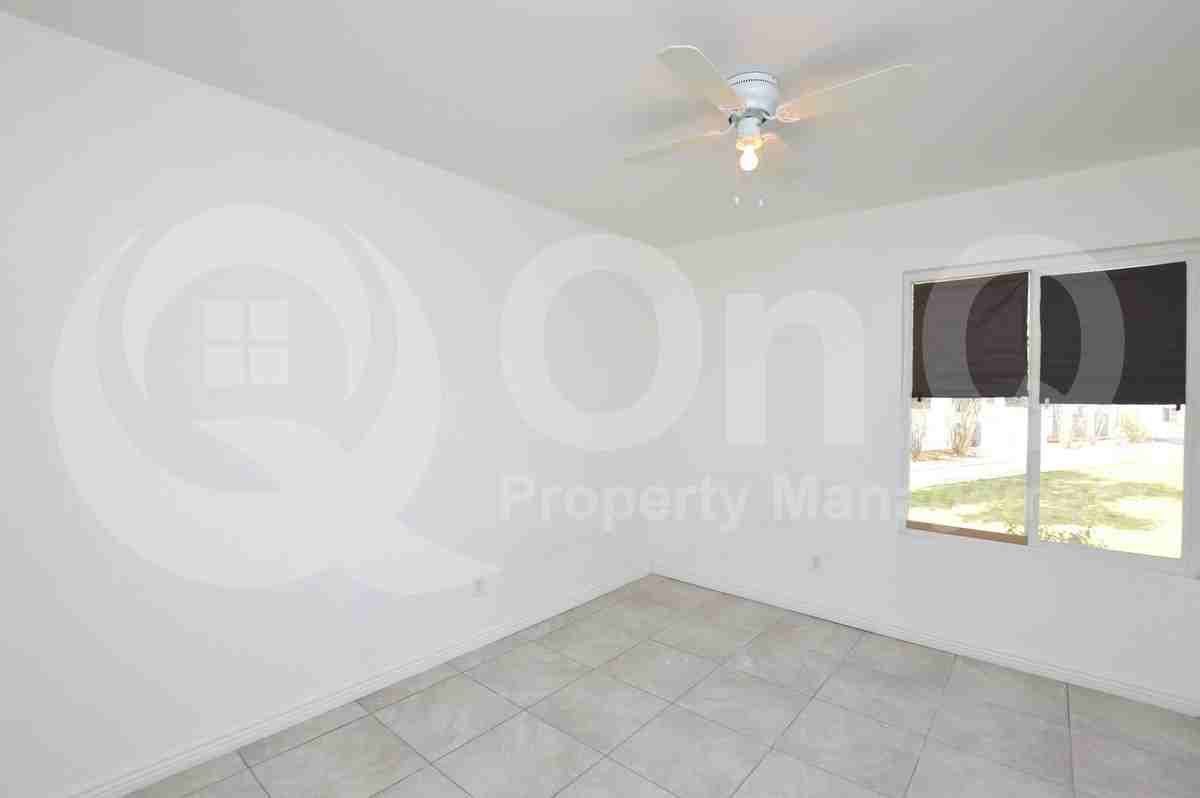 2331 W Carson Dr - Photo 6 of 19