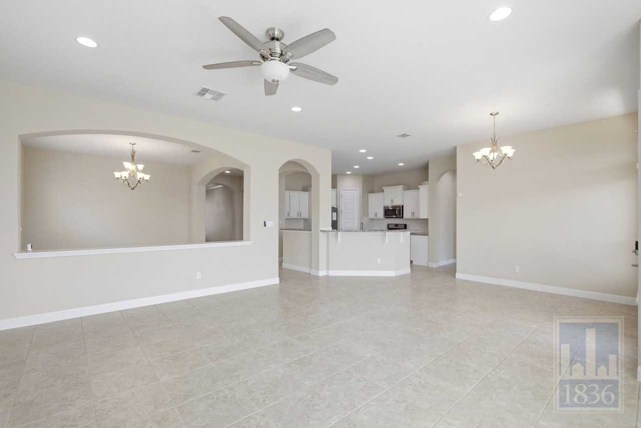 3805 Hidden Harbor Dr - Photo 3 of 50