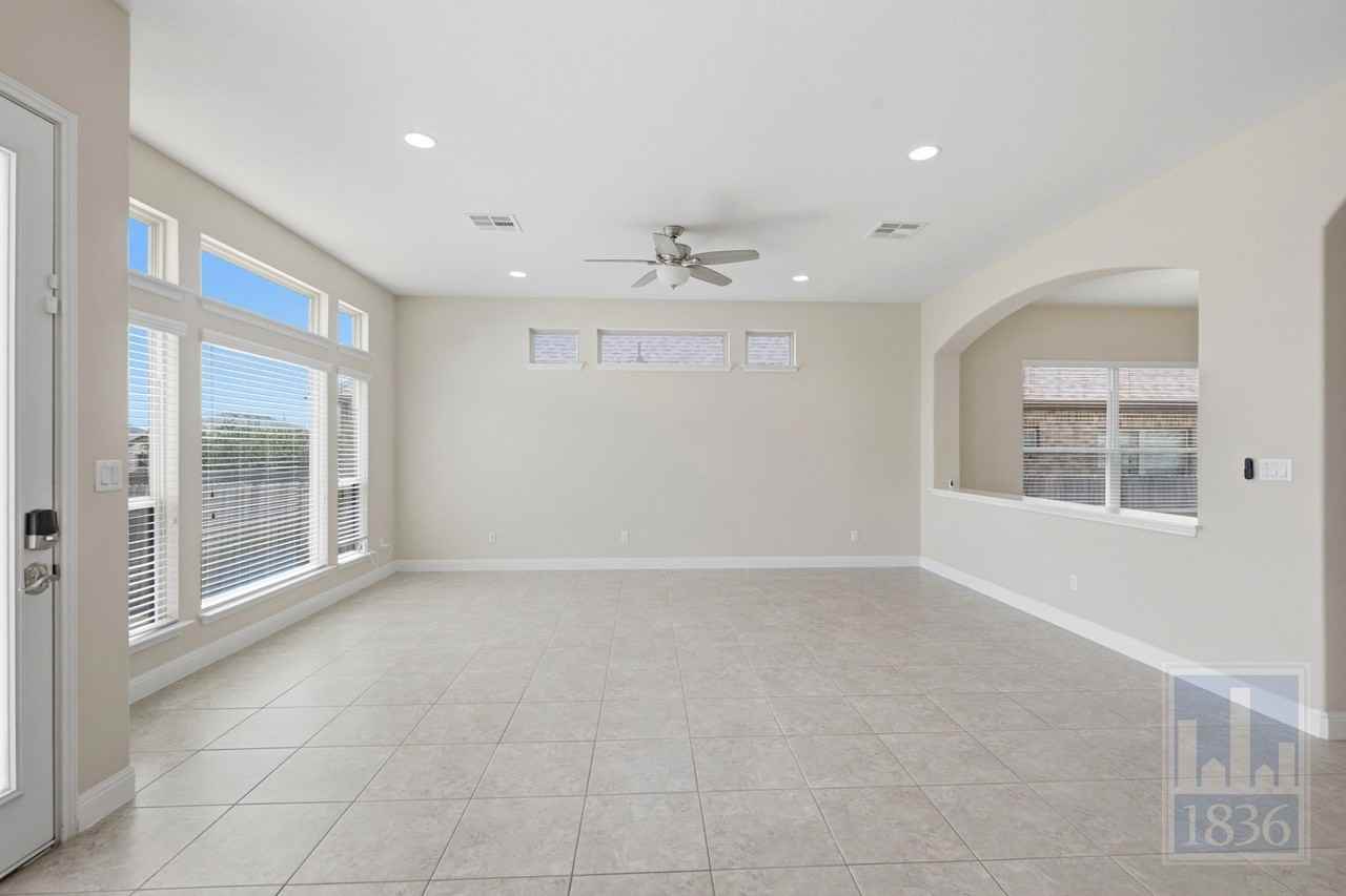 3805 Hidden Harbor Dr - Photo 4 of 50