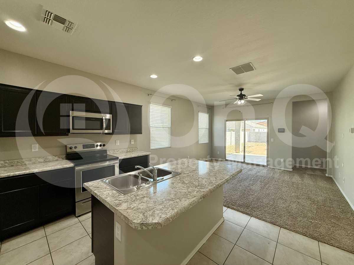 11351 E Aster Ln - Photo 4 of 24