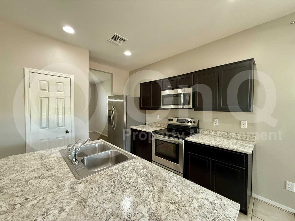 11351 E Aster Ln - Photo 5 of 24