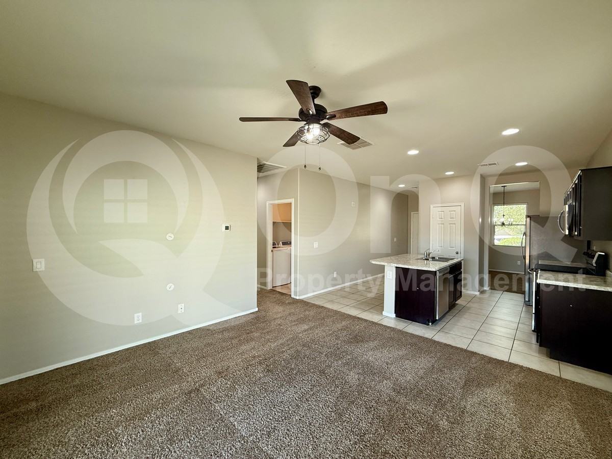 11351 E Aster Ln - Photo 6 of 24