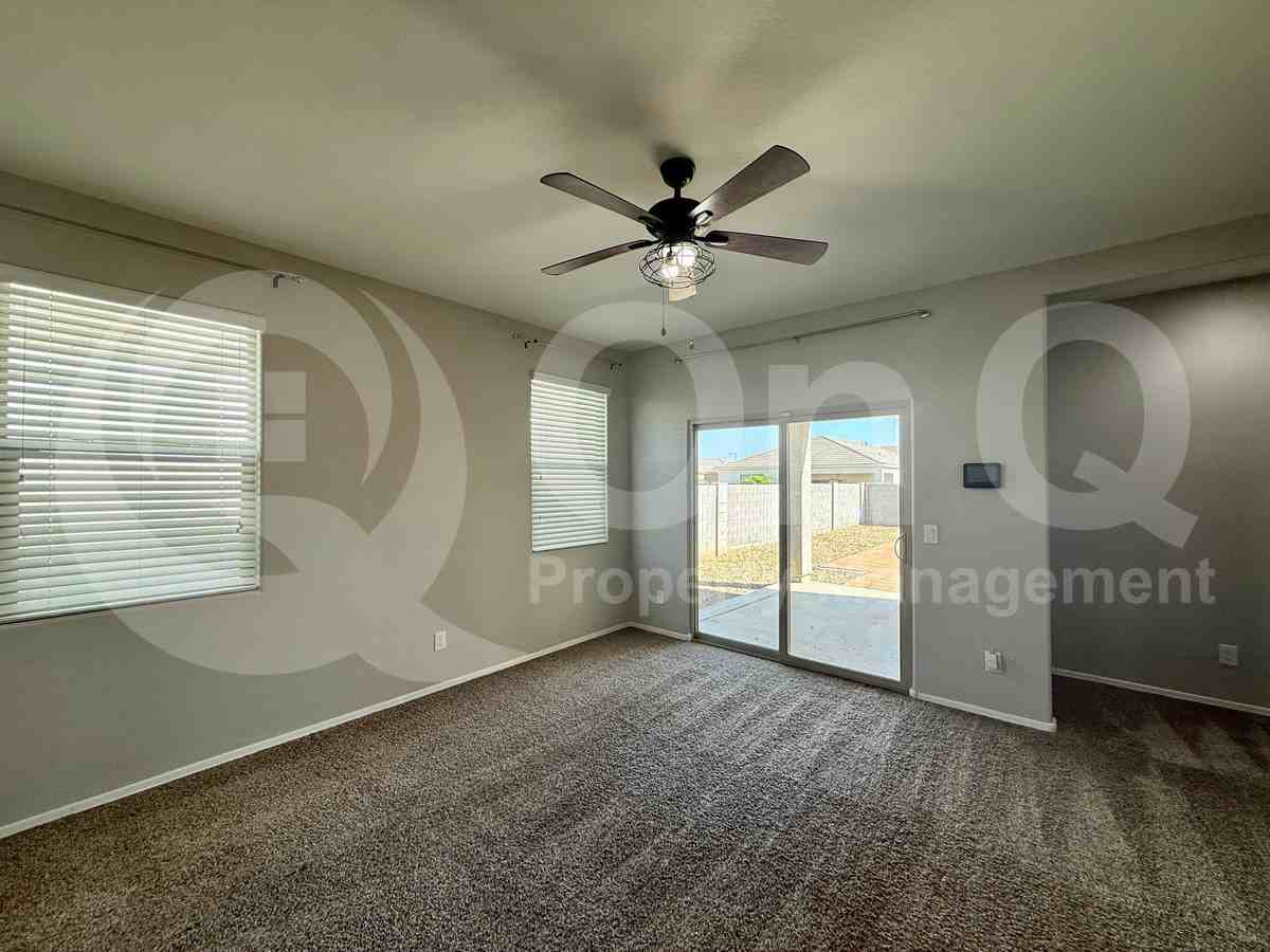 11351 E Aster Ln - Photo 7 of 24