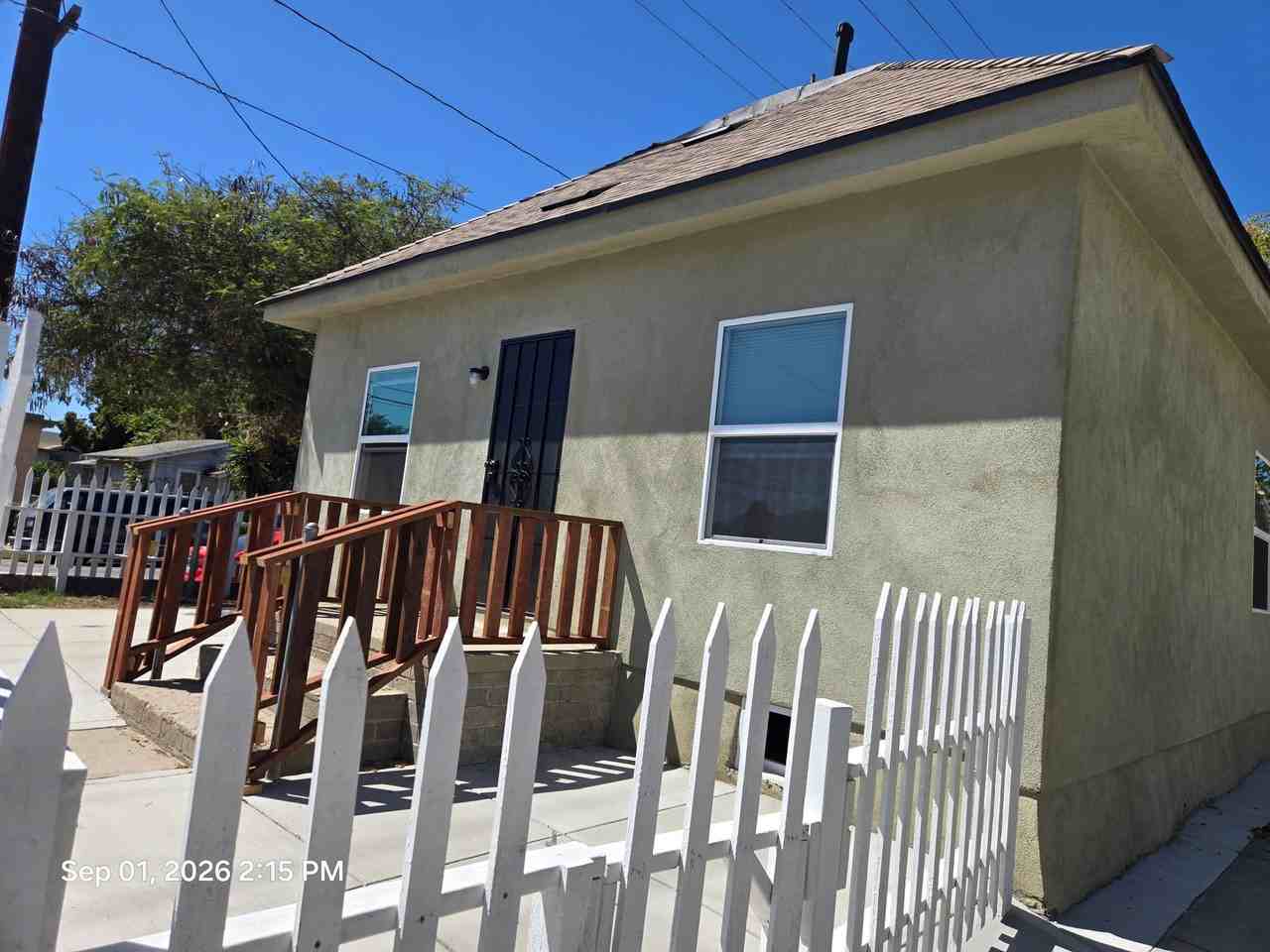 1201 Saticoy St