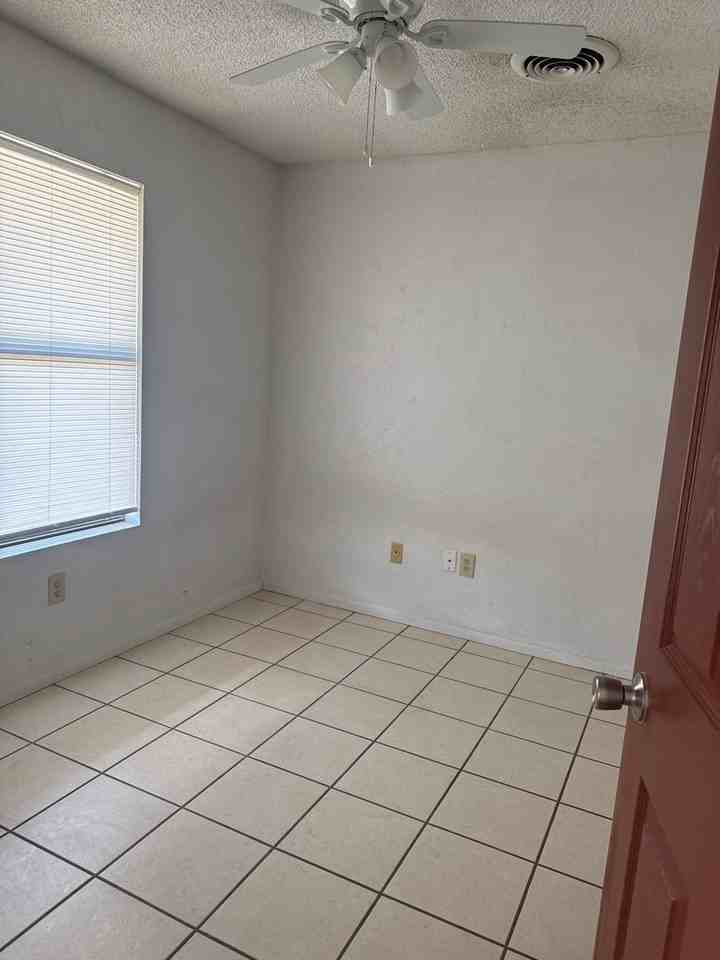 2503 2503 Pecan Drive - 2503 A - Photo 3 of 6