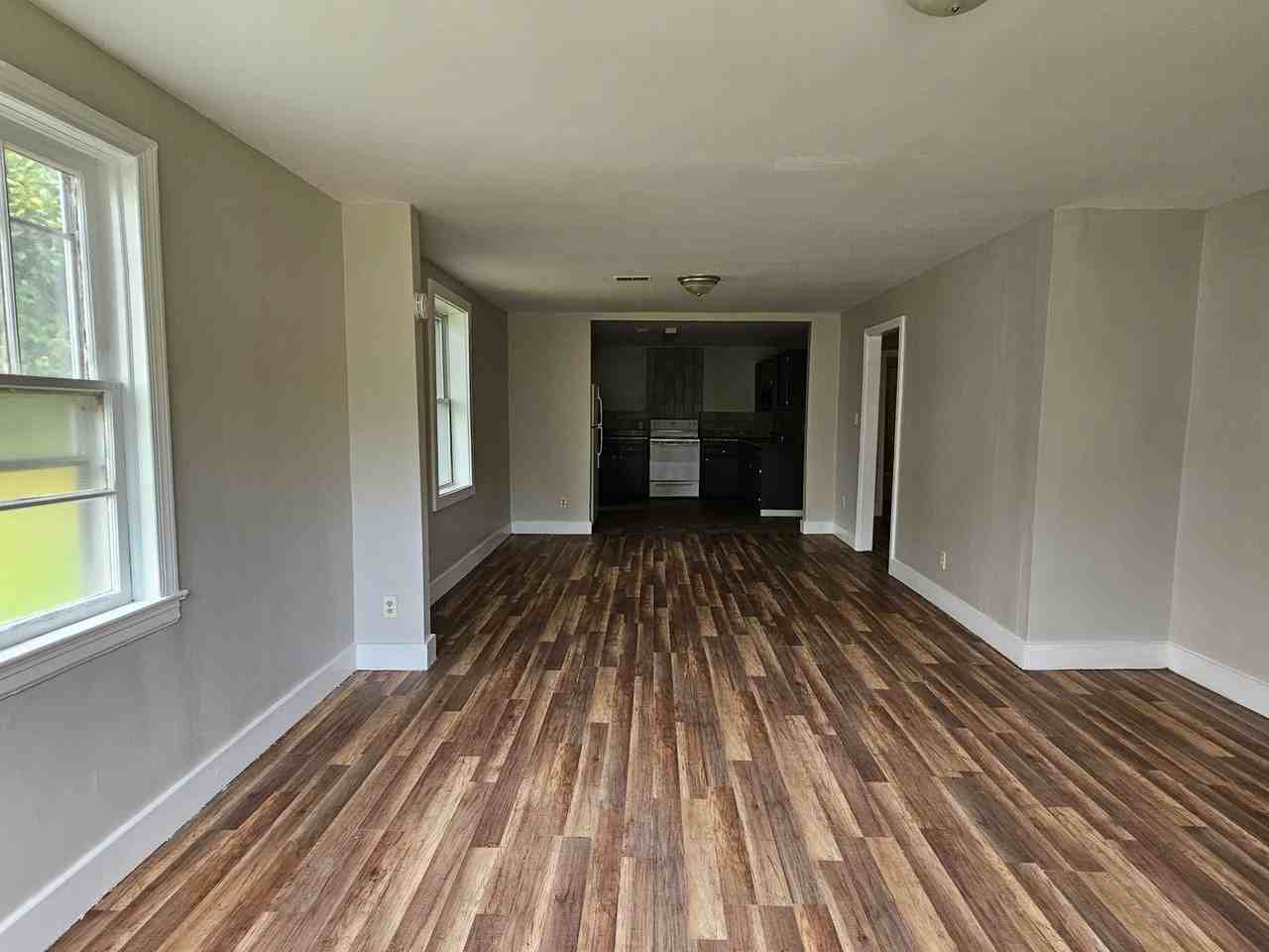 202 Crawford Rd - Photo 2 of 17