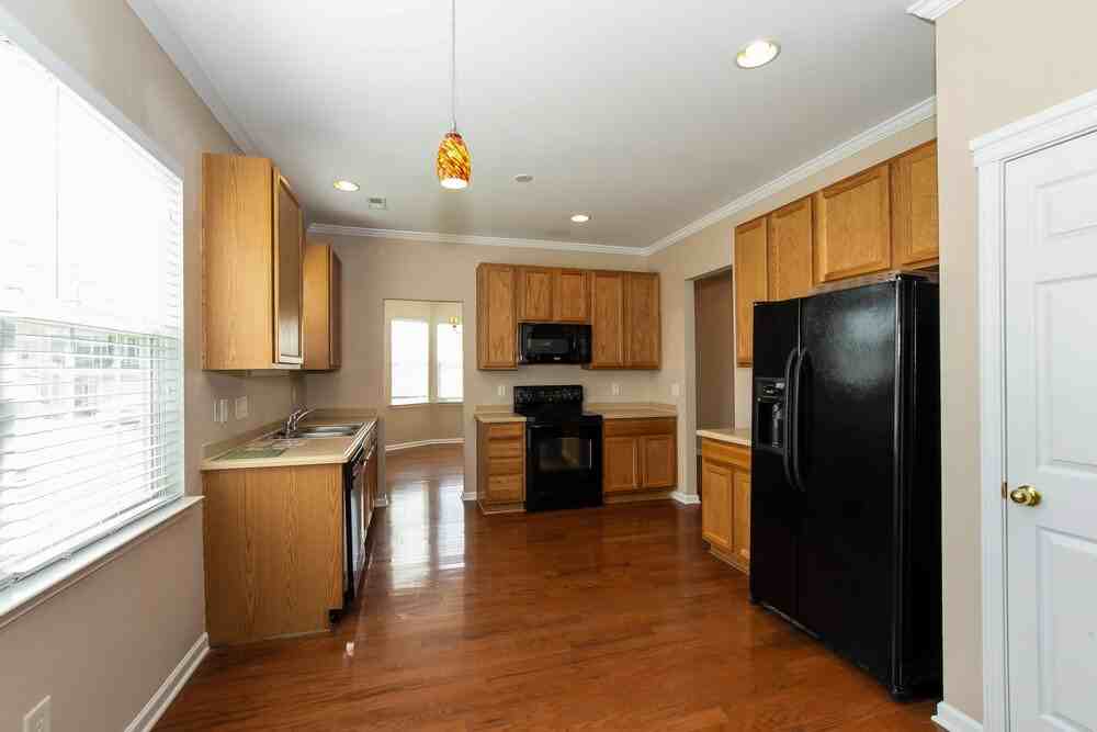 16047 Long Talon Way - Photo 7 of 17