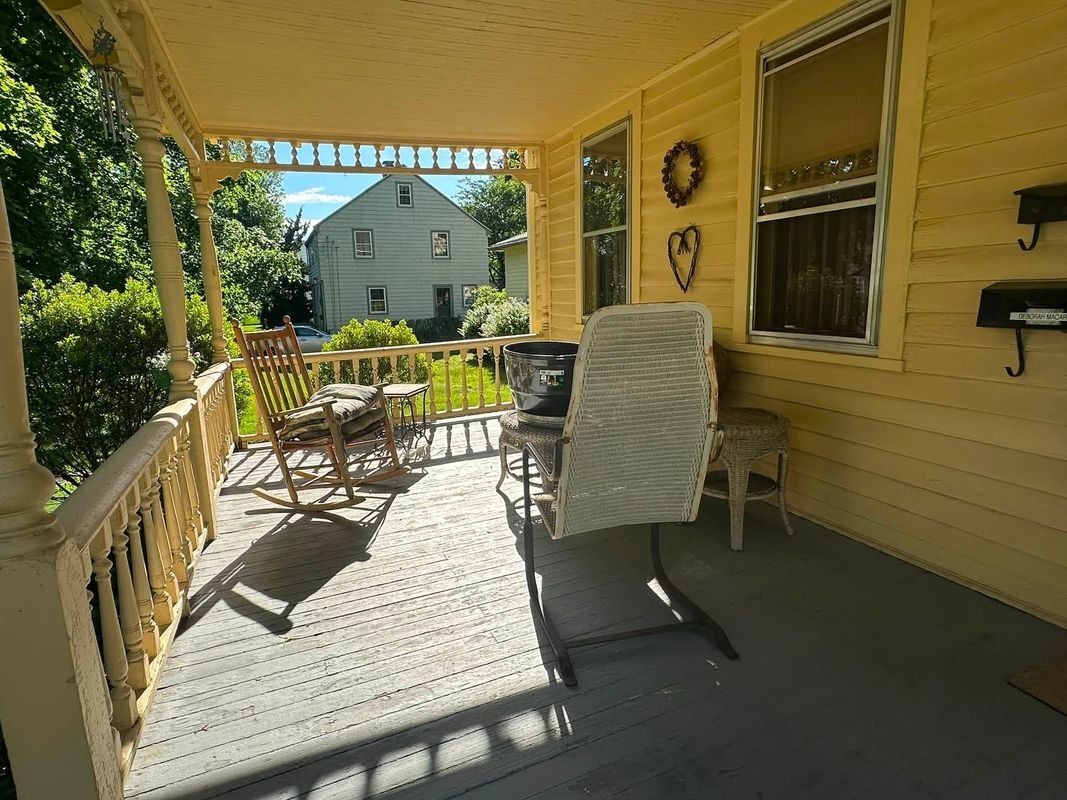47 Jaenicke Ln ##B - Photo 2 of 17