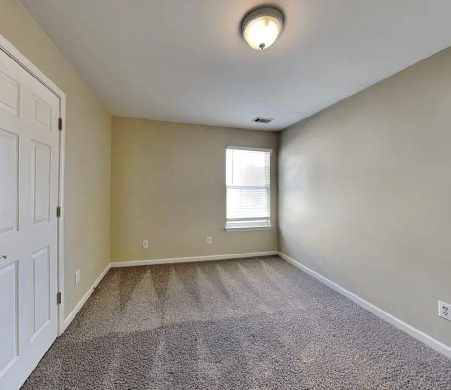 2517 Stein St - Photo 2 of 8