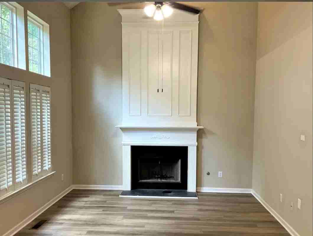 2517 Stein St - Photo 5 of 8
