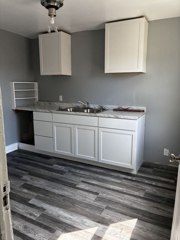 15054 Freeland St - Photo 6 of 11