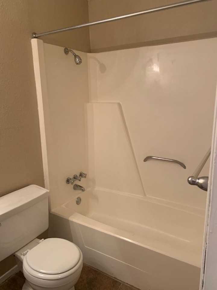 Arbor Creek Apartments - Photo 5 of 16