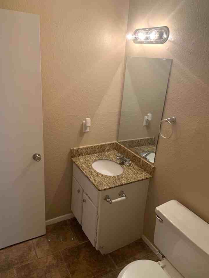 Arbor Creek Apartments - Photo 6 of 16
