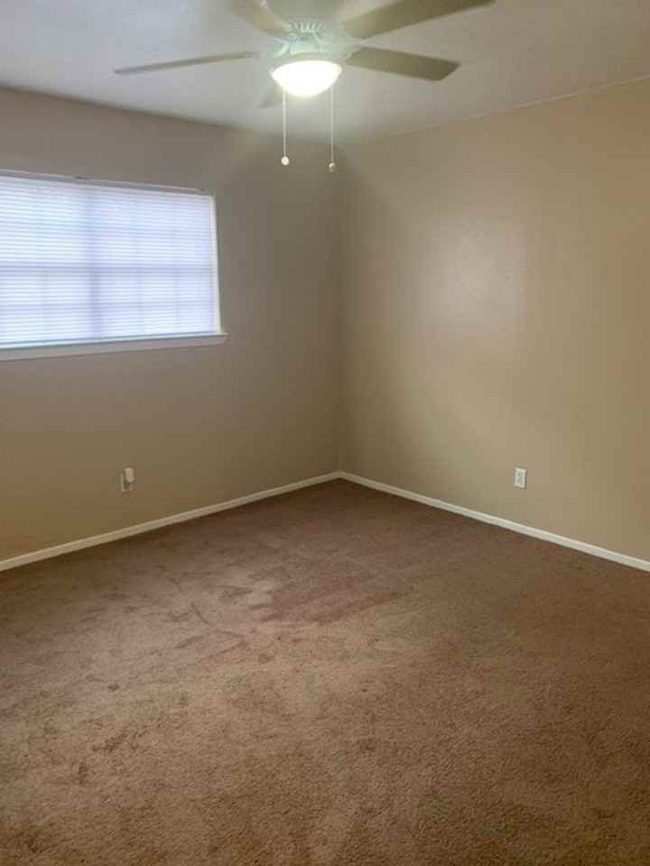 Arbor Creek Apartments - Photo 7 of 16